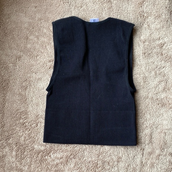 Black Deep V-Neck Ribbed Top - Picture 2 of 4